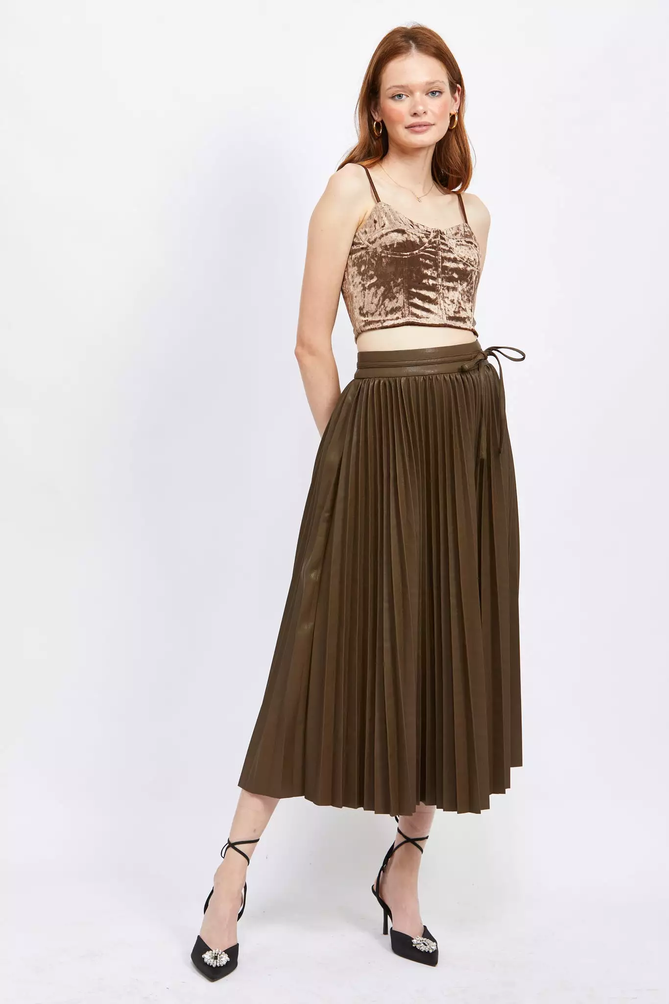 CHOCOLATE PLEATED LONG SKIRT