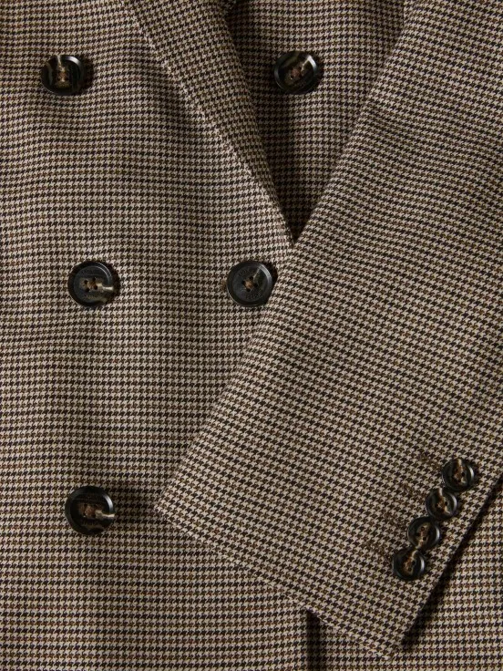 Double-breasted blazer with pockets