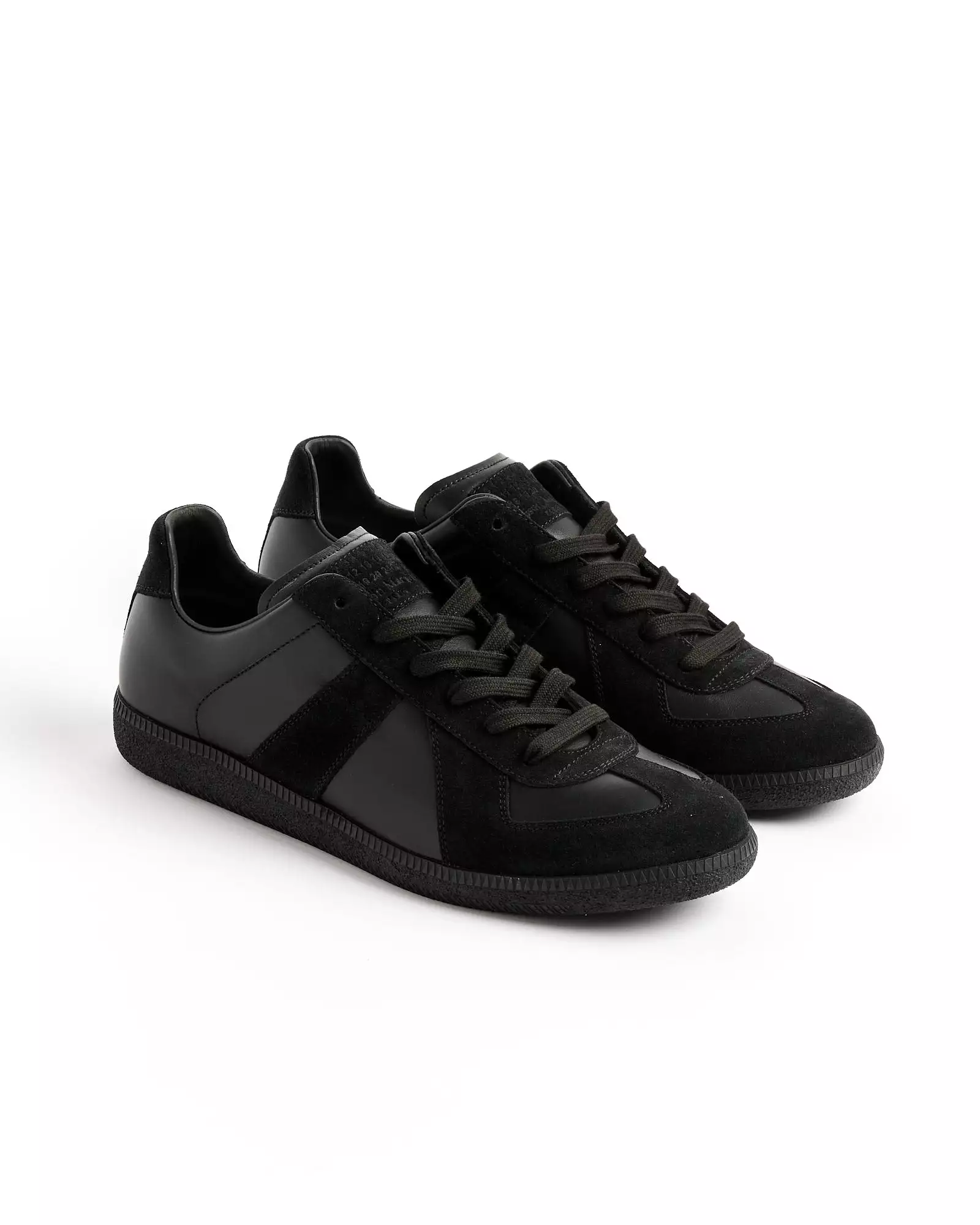 Replica Sneakers in Black